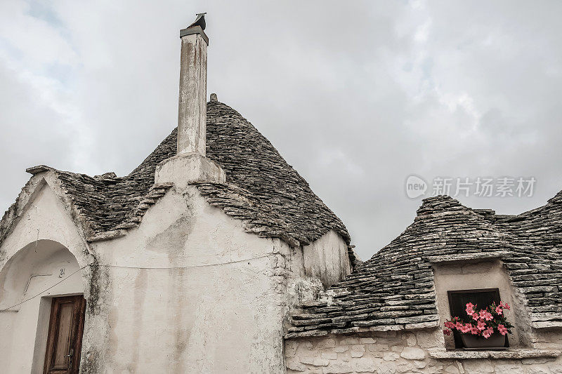 意大利Puglia Alberobello村的传统Trulli老房子